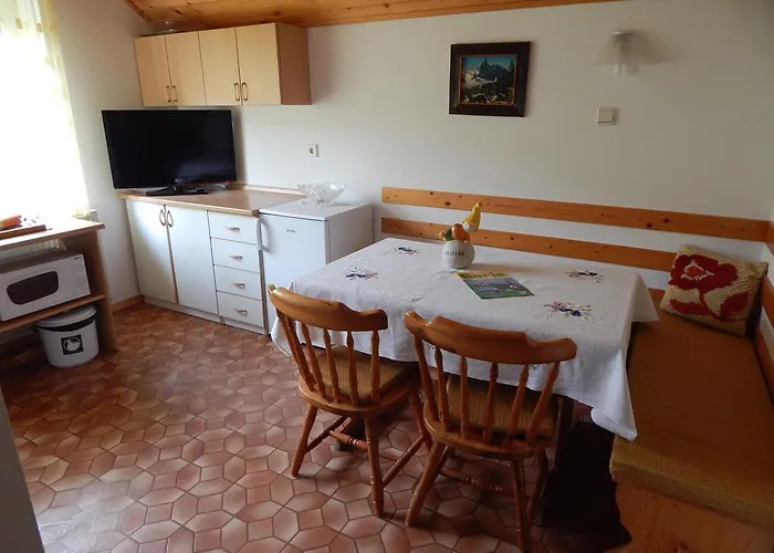 Apartma Zvan 招待所 布莱德